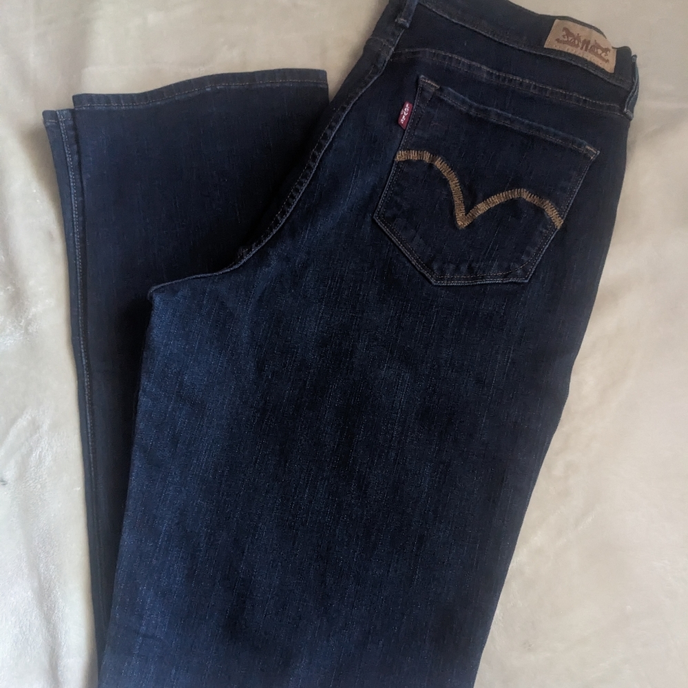 Levi's women straight leg jeans